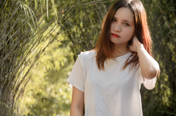 清新唯美可爱的女孩摄影图片