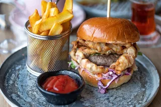 黄色美味汉堡摄影素材