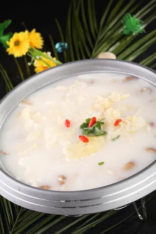 D00404珍菌炖广肚 (1)