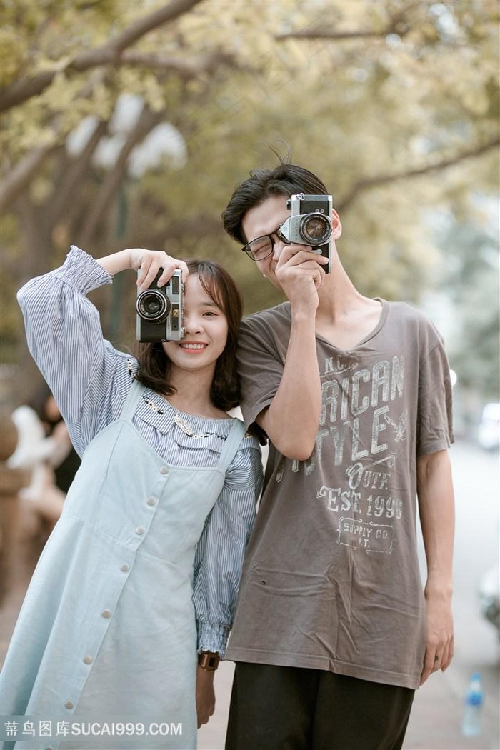 拍照清纯情侣图片
