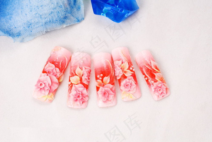 好看的美甲图案