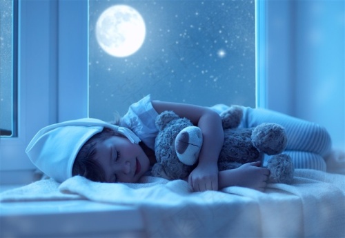 小孩与夜晚图片