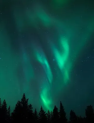 绿色极光壁纸图片