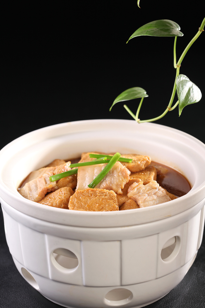 咸肉素鸡煲
