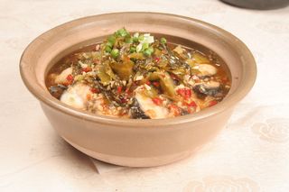 32酸菜黑鱼煲-张生粥记