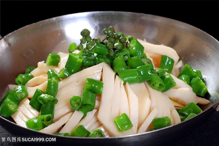 中华美食热干锅黄喉摄影图