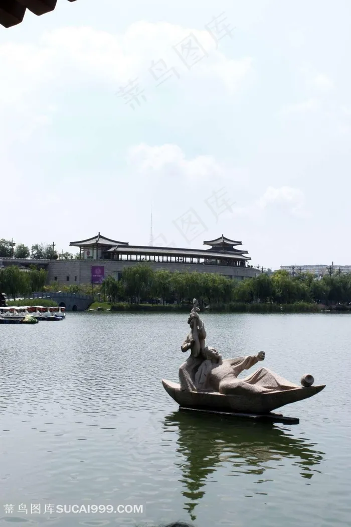 曲江船只上的唐代人物雕塑摄影素材