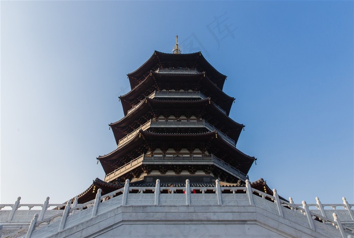 杭州西湖庄严建筑雷锋塔