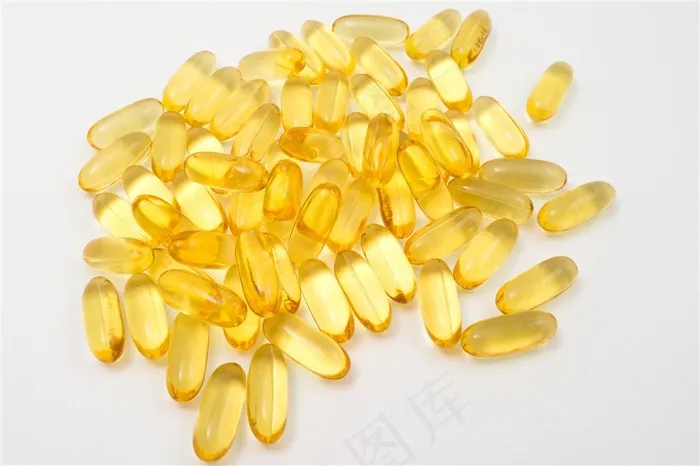金黄色的鱼肝油