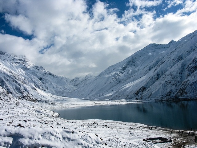 冬天白雪背景风景
