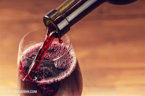 高脚杯葡萄酒高清图片 高脚杯葡萄酒高清图片