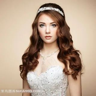 新娘卷发披肩发型图片