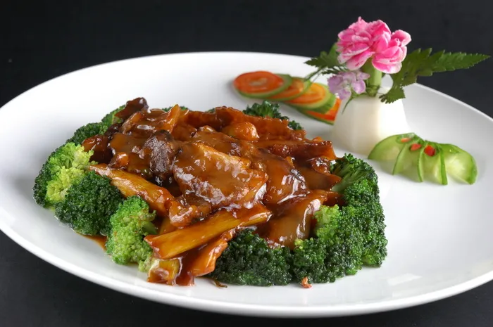 R02077大葱烧海参 (3)