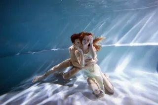 水下的国外情侣