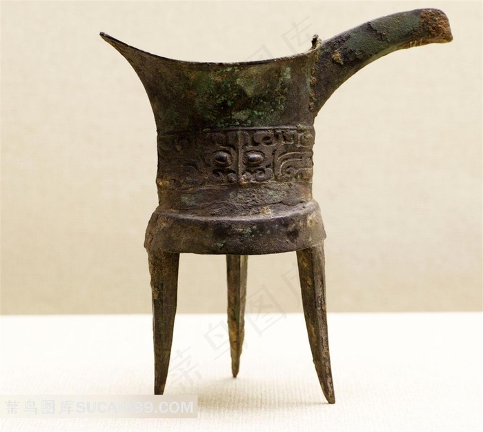 古代青铜酒杯