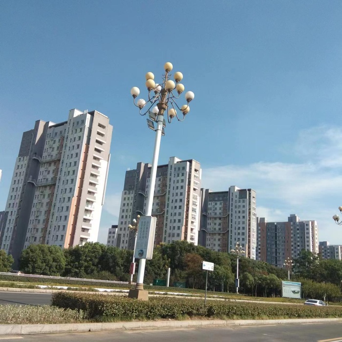 高楼和道路高清图