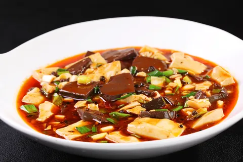 R00092鸭血烧豆腐