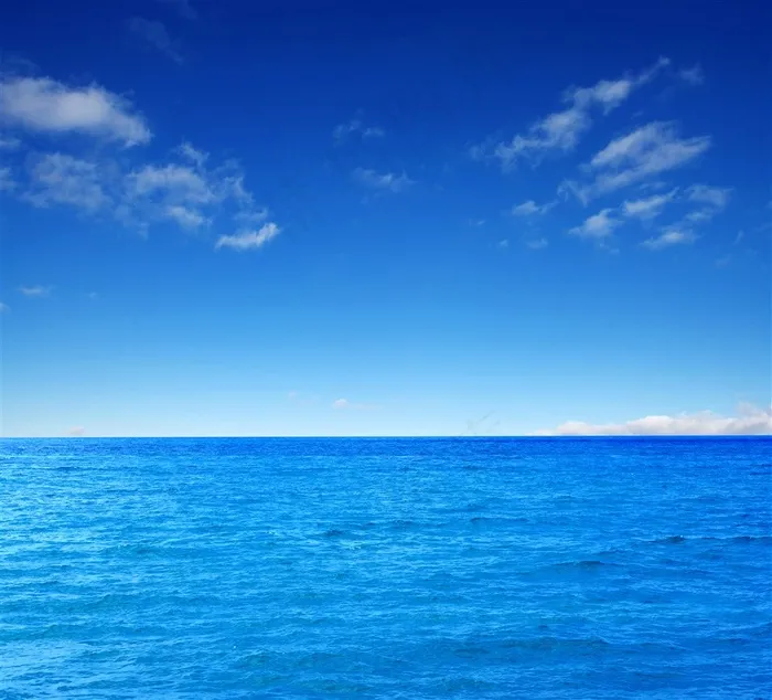 美丽的蓝天大海景色图