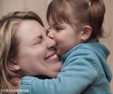 家庭温情欢乐可爱宝宝