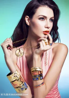 饰品宣传广告图片