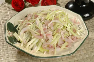 0711c-1646鲜鱿三丝 16元