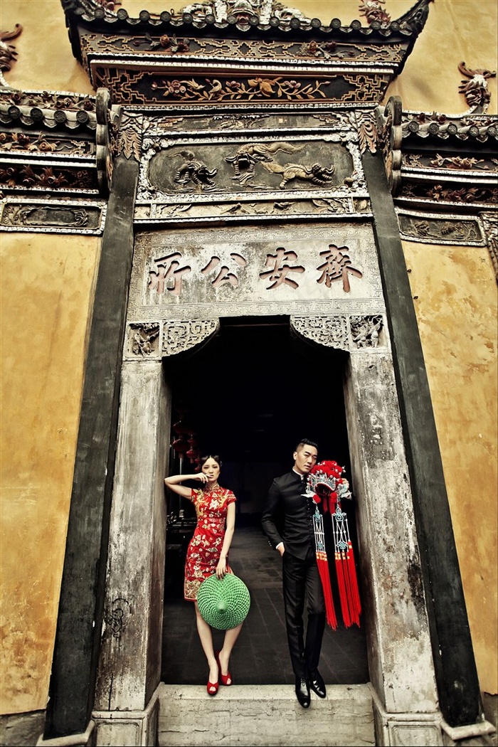 时尚情侣古城外拍艺术照高清特写