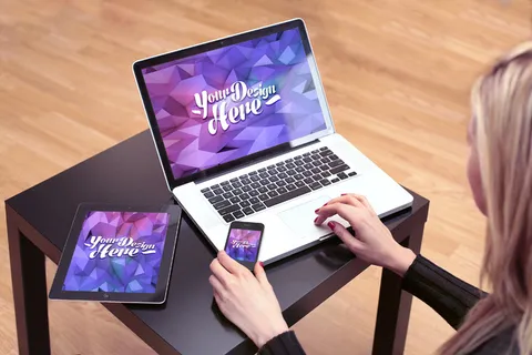 电脑样机 笔记本样机 电脑与手机操作场景 女性  (4)