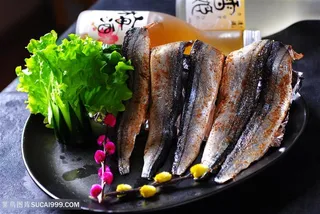 烤肉类秋刀鱼