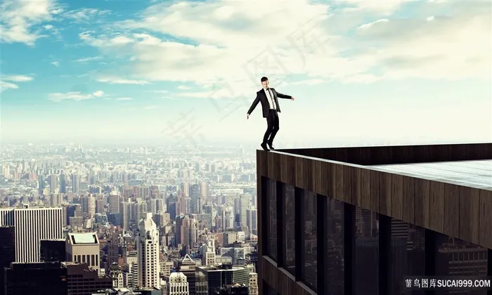 一个男人行走在高楼上快跌下去了