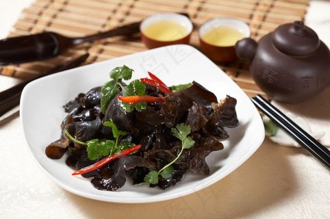  香拌木耳