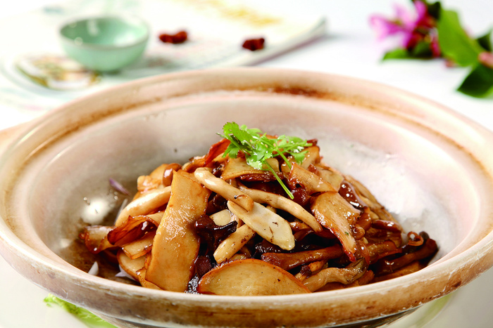 干锅美食焖锅湘菜麻辣香辣纸锅干锅野山菌