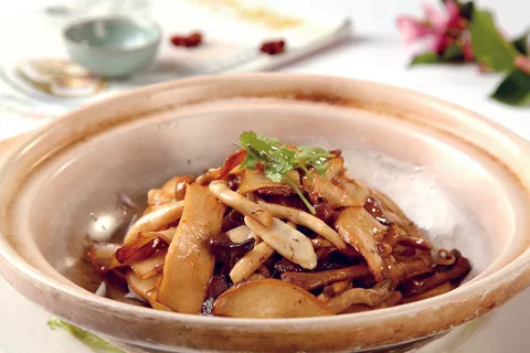 干锅美食焖锅湘菜麻辣香辣纸锅干锅野山菌