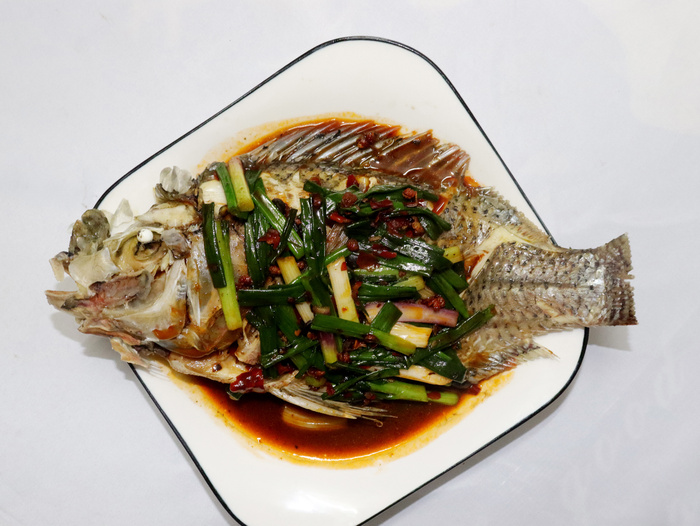 家常菜清蒸鱼