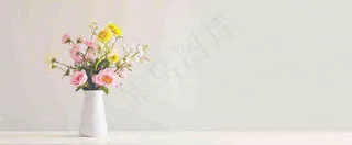 桌面花瓶花束简约情人节花束室内装饰摄影图