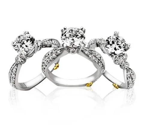 带钻石的银戒指 PNG免抠(480x430)