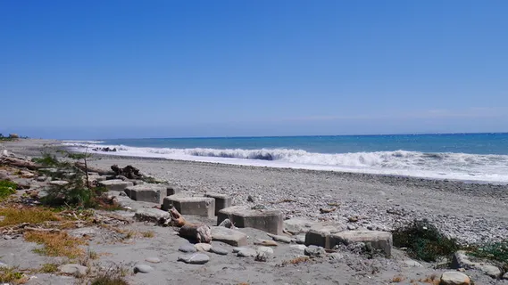 蓝色海边白色海浪海滩 蓝色海边白色海浪海滩