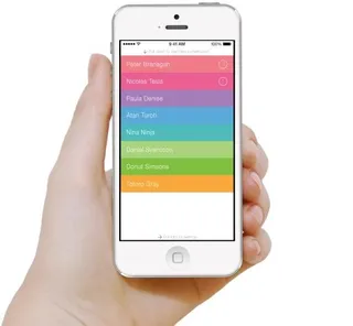 PNG手持智能手机免抠