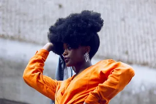 黑人美女爆炸头发型图片