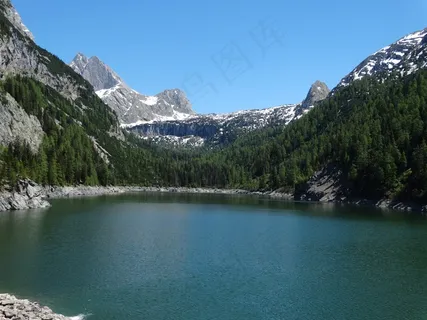 白云岩高山湖泊图片 白云岩高山湖泊图片