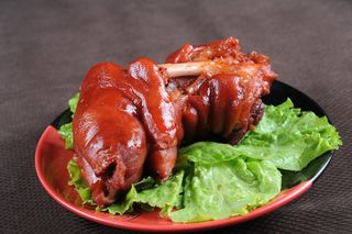 故聚老猪手 28一斤  主题放大 下带热菜 老干妈炒土豆片 手撕杏鲍菇