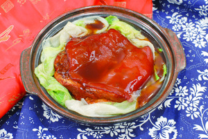2512黑椒肘子煲