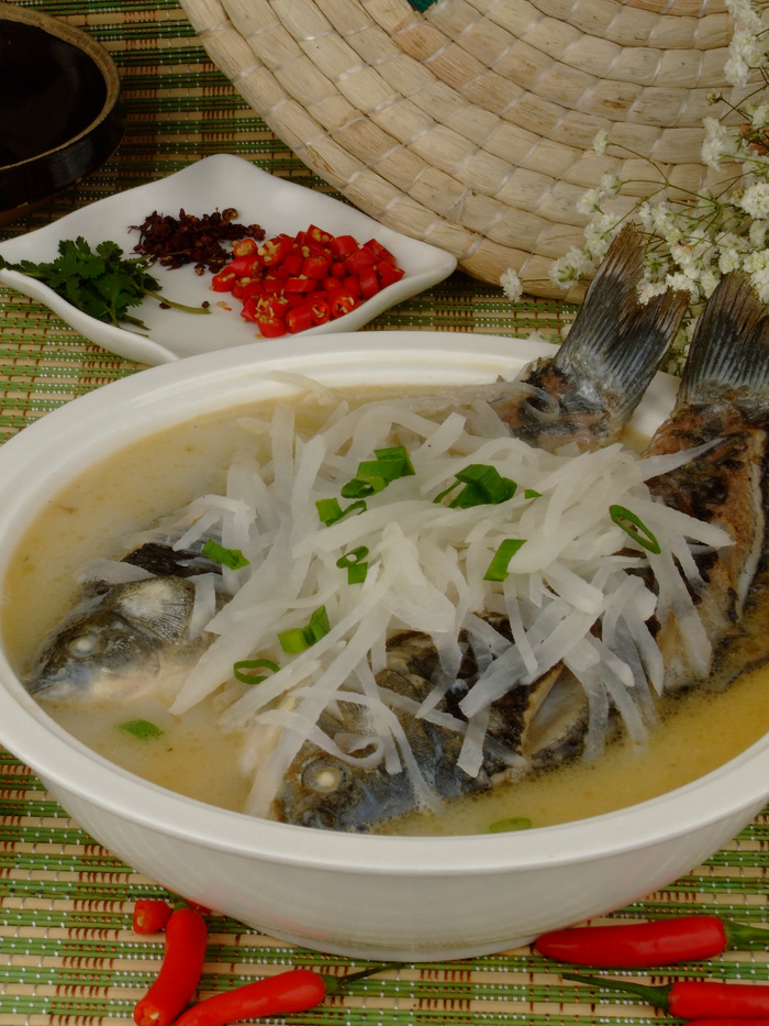 DSCF2051银丝鲫鱼汤