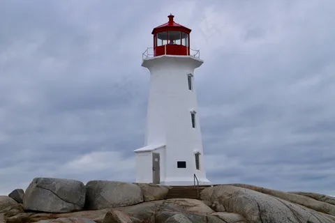 海岸白色灯塔建筑图片