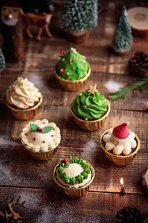 蛋糕店小蛋糕慕斯美食甜品图片