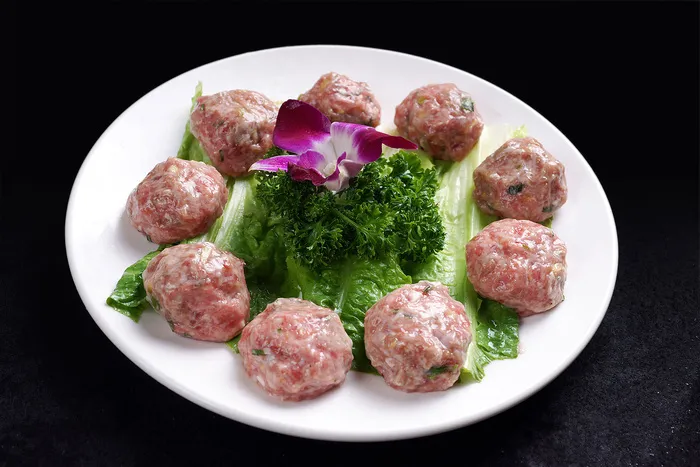 美食香菜丸子