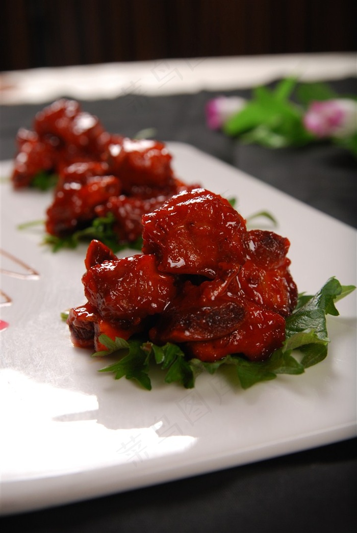 梅汁小排骨美食图片