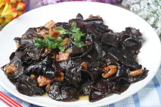 鲜木耳炒肉
