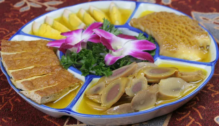 6卤水拼盘  定州江苏