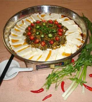 0661乡里酸菜焖豆腐