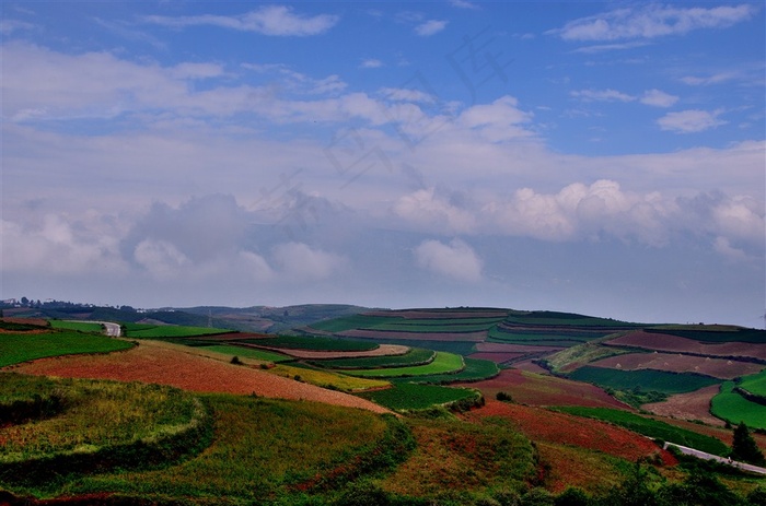 云南东川红土地风景素材图